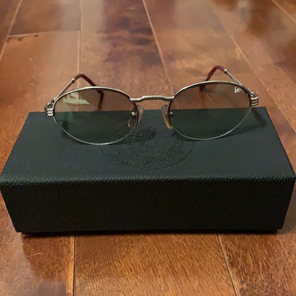 Vintage Frames - Picture 4 of 4